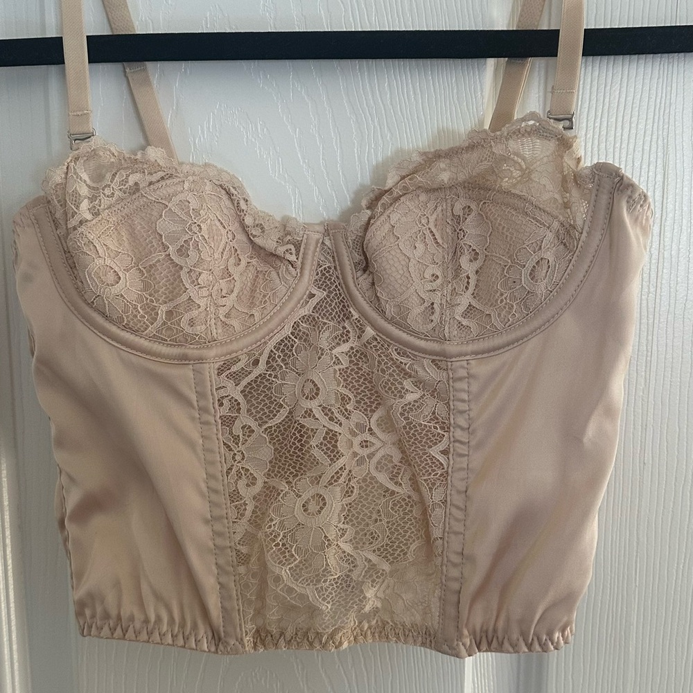 UO Ava Lace & Satin Corset top size S